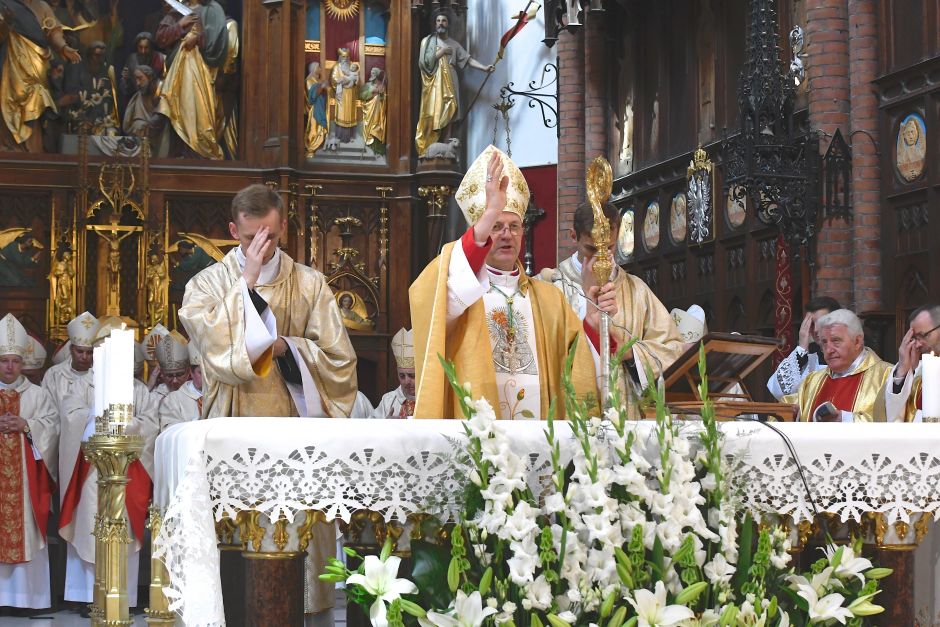 Święcenia biskupie i ingres Arcybiskupa Metropolity Tadeusza Wojdy