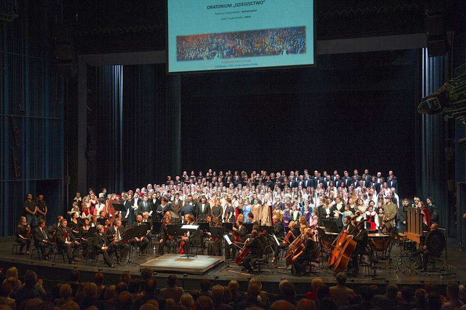 Uroczysta sesja i koncert z okazji 1050. rocznicy Chrztu Polski