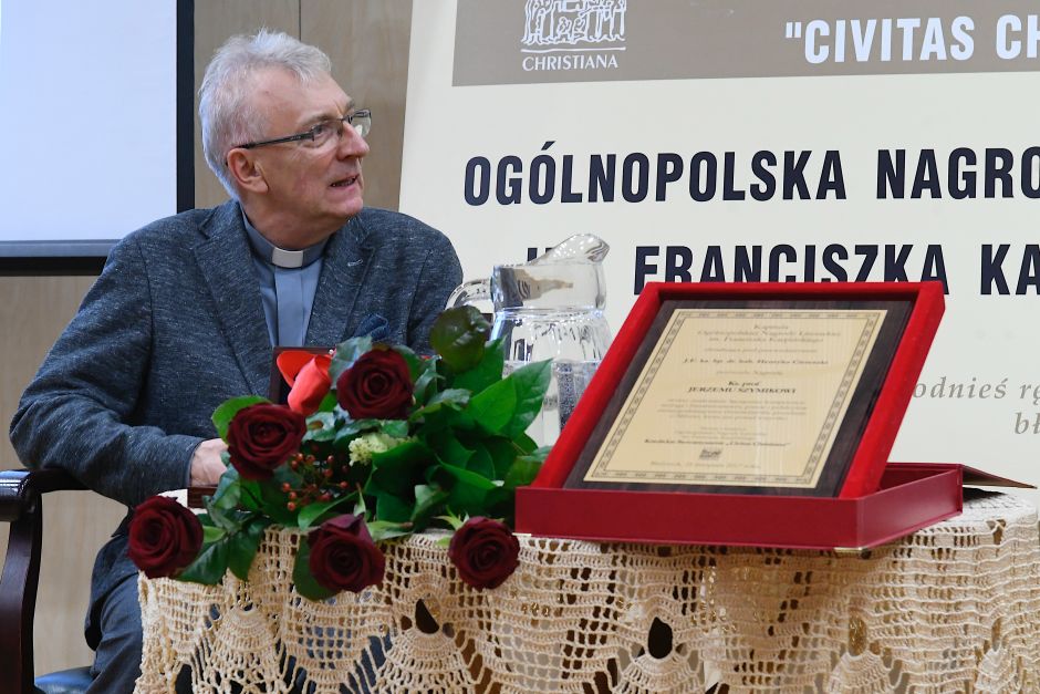 Ks. prof. Jerzy Szymik odebrał Nagrodę Literacką im. Franciszka Karpińskiego