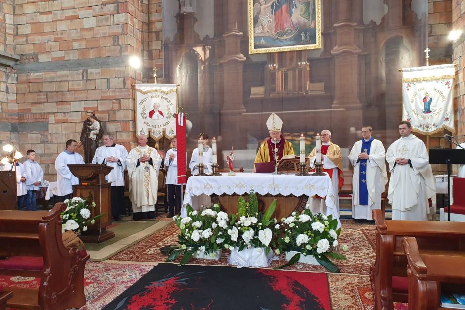 Poświęcenie dzwonów kościoła pw. św. Jana Pawła II w Ignatkach-Osiedle