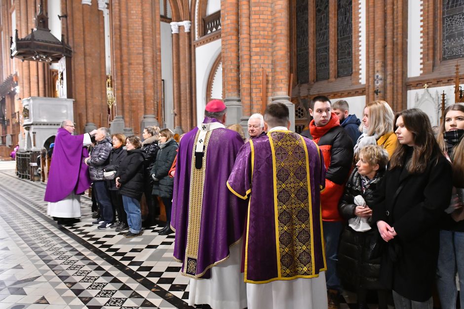 Liturgia Środy Popielcowej pod przewodnictwem Arcybiskupa Metropolity