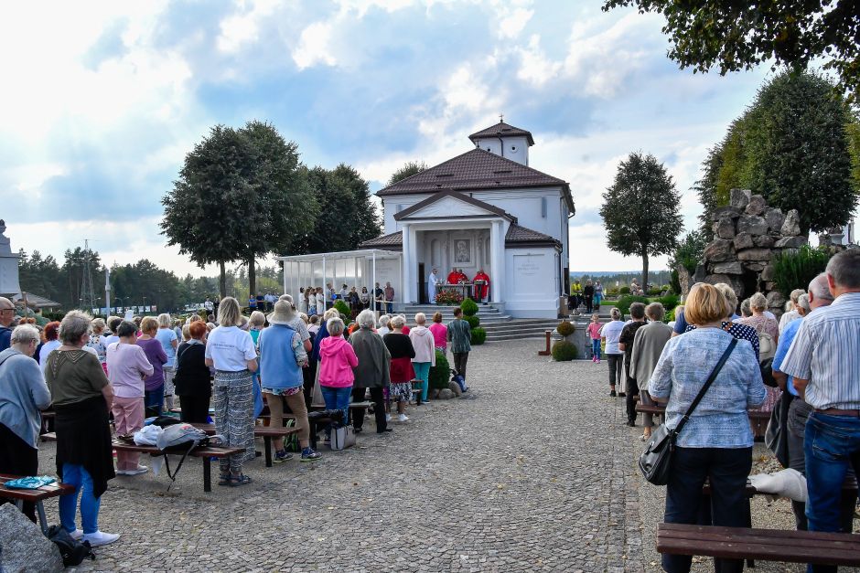 Piesza Pielgrzymka z krzyżami do Świętej Wody